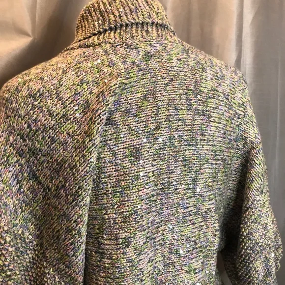Haute Knit by Vladimir. One of a kind. Large